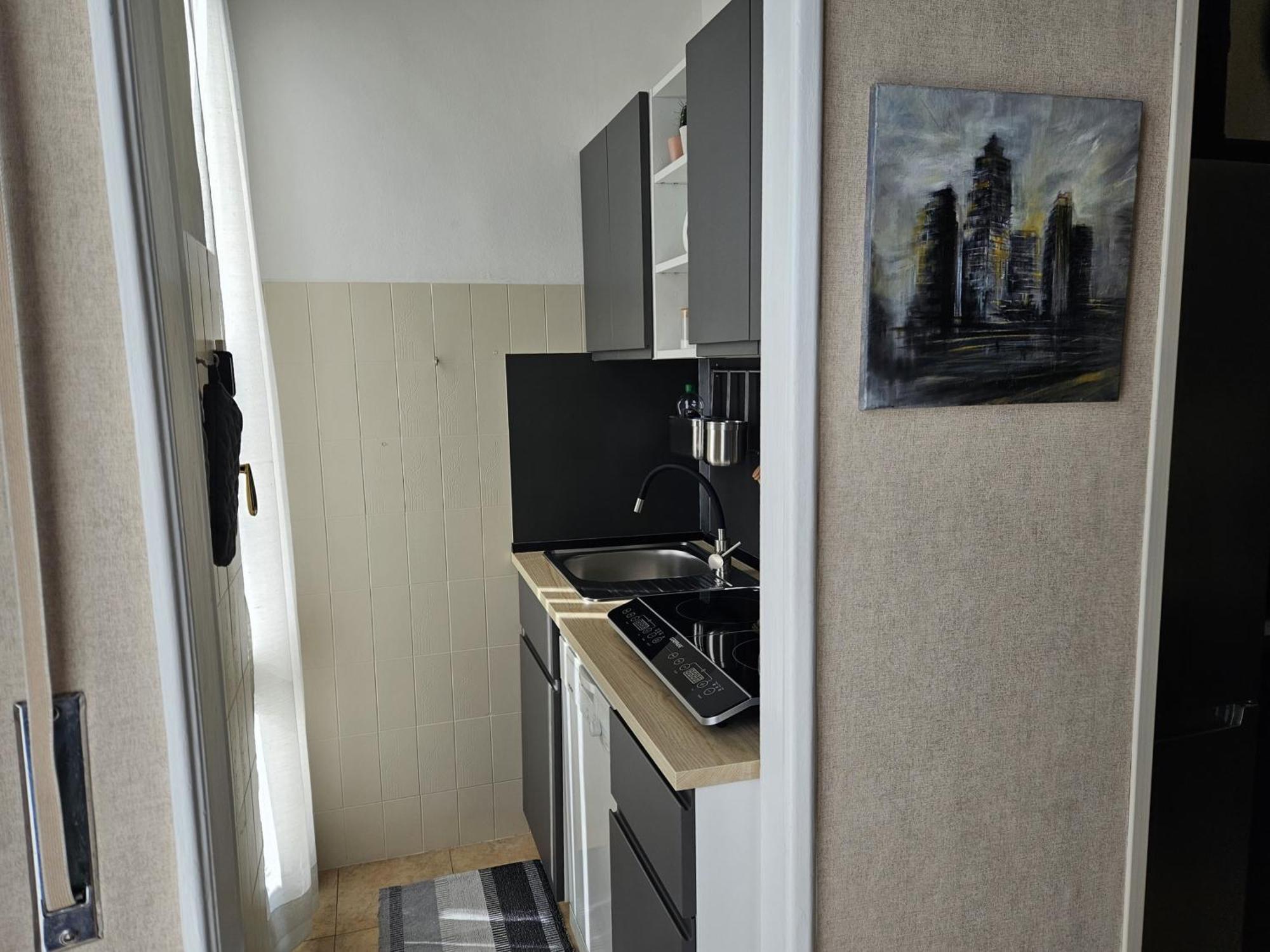 Homegallery - Elegante Appartamento Milanese Екстериор снимка