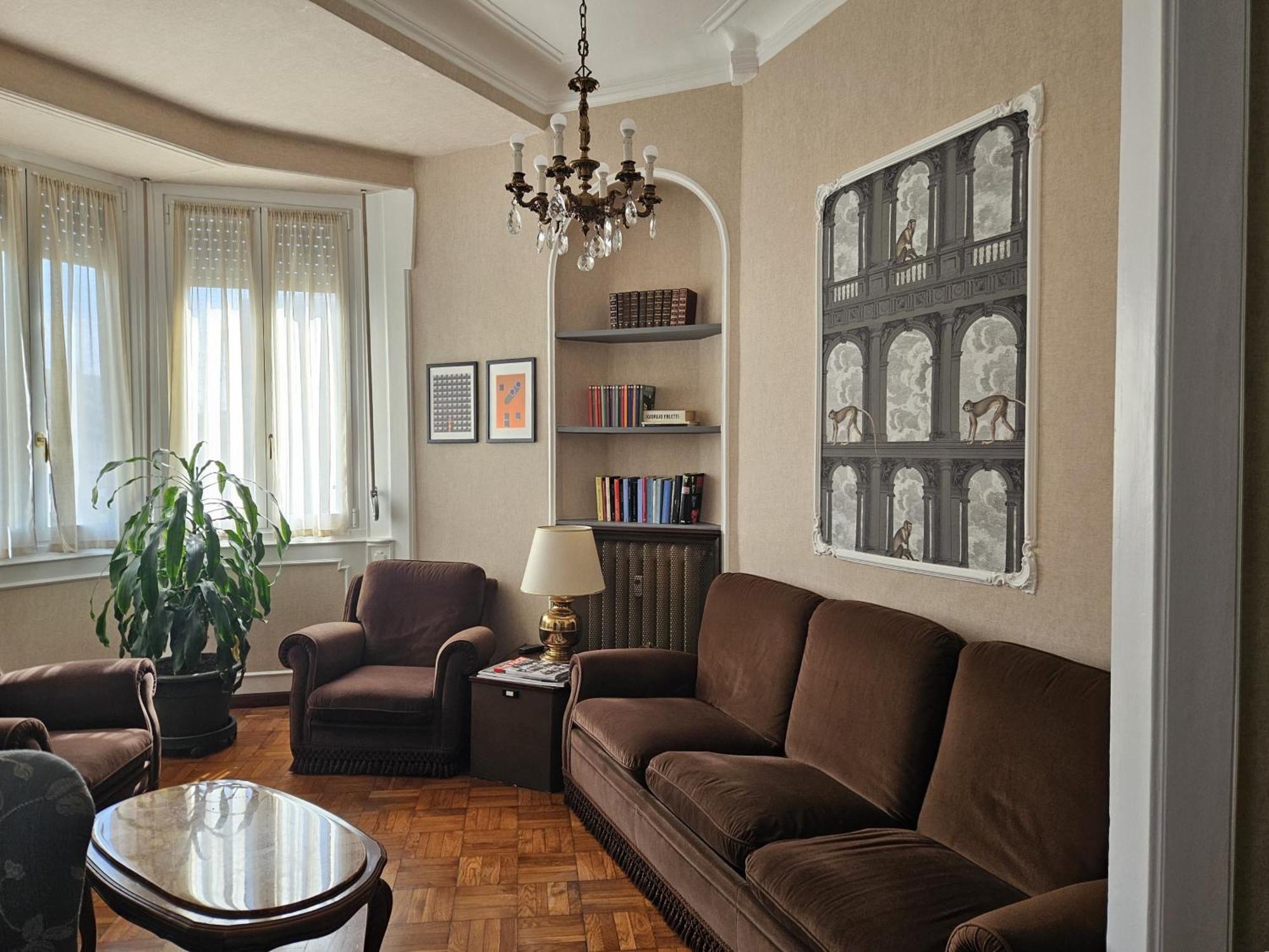 Homegallery - Elegante Appartamento Milanese Екстериор снимка